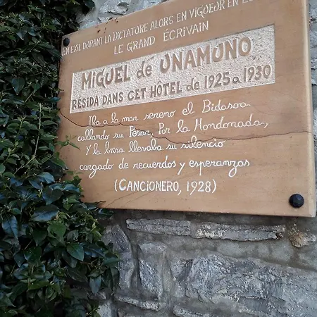Hotel De La Gare 2*