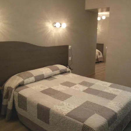Hotel De La Gare Hendaye